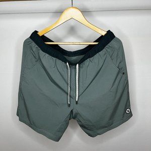 Vuori Kore Unlined Short 7.5" XL